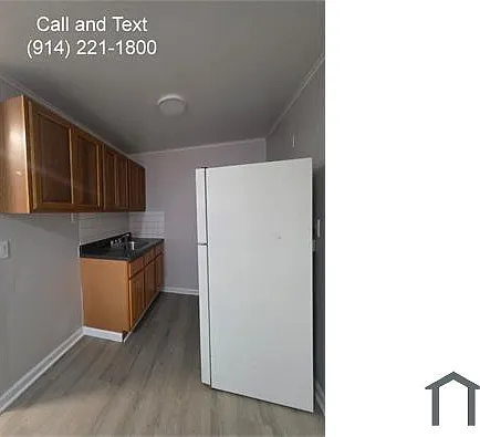 Studio, $2,000 — Photo 4