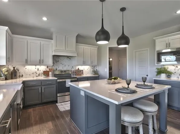 2629 W Park St, Olathe, KS 66061