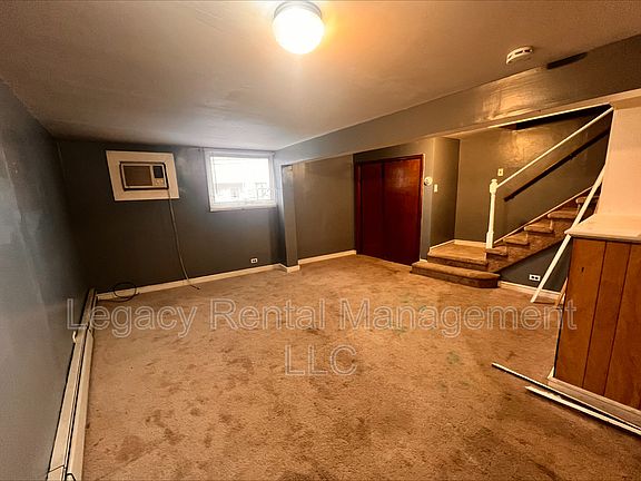 4th image of 168B S Main St #3