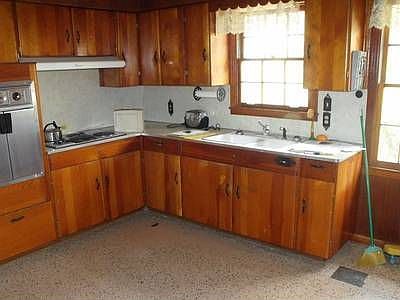 2nd image of 2325 18th St