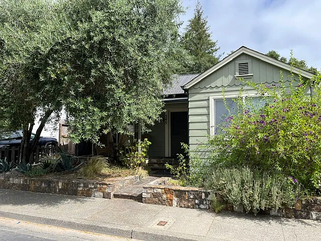 545 Reed Ct — Photo 1