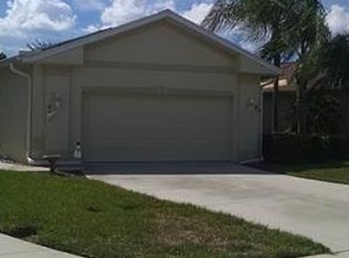661 Crossfield Cir, Naples, FL 34104