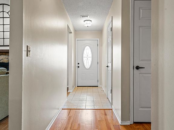 4th image of 12530 Chicora Ln