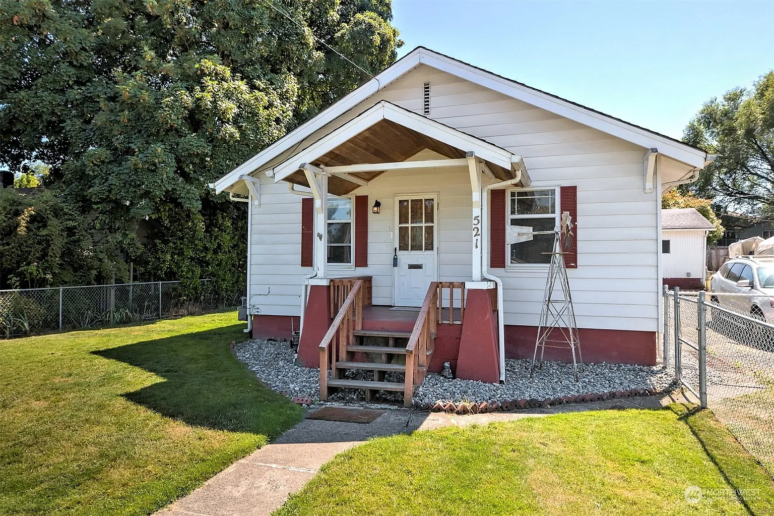 521 Fairmount Avenue photo 1