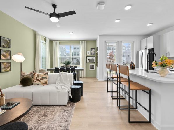 2020 Winters Eve Dr #6-205