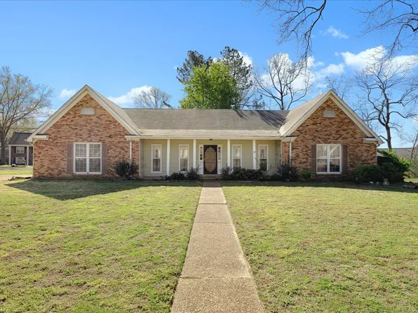 3054 Circle Gate Dr, Germantown, TN 38138
