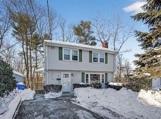 15 Flagg Cir, Waltham, MA 02453