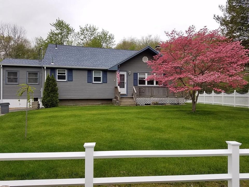 1st image of 27 Chestnut Dr
