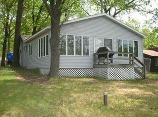 2511 Surrey Dr, Harrison, MI 48625