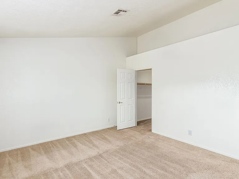 5072 S Rainbow Blvd #205 — Photo 10