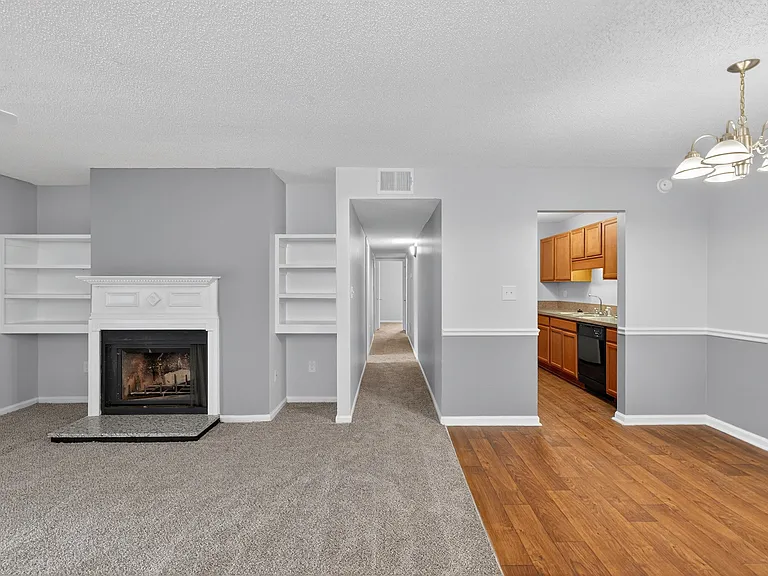 North Bluff Apartments — Photo 18