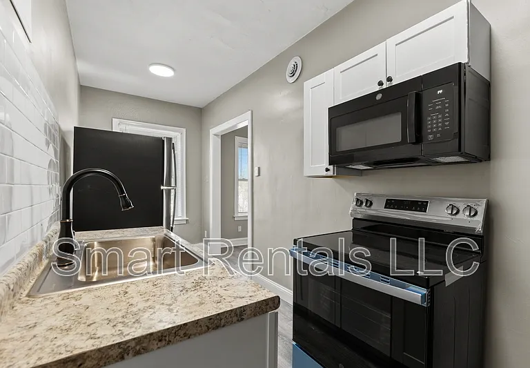 4523 Gravois Ave #302 — Photo 13