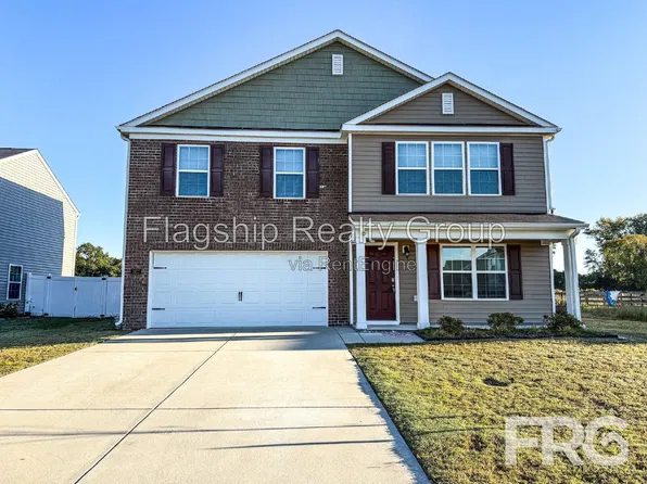 1917 Rolling Meadows Dr, Greenville, NC 27858