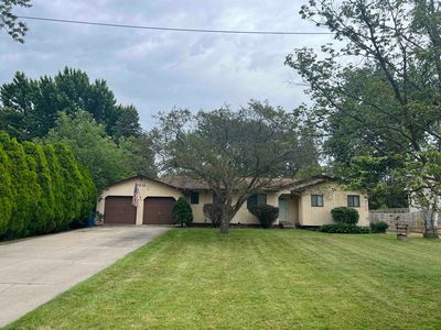 7031 Brewer Rd, Flint, MI, 48507