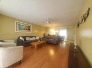 319 NE 14th Ave APT 207, Hallandale Beach, FL 33009