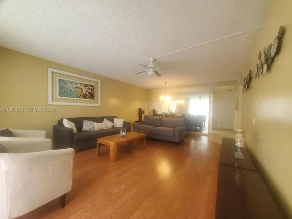 319 NE 14th Ave, Hallandale Beach, FL