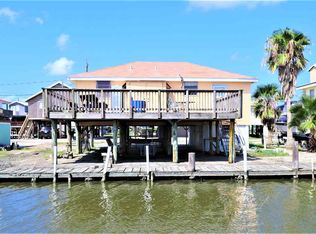 126 Romes Ln, Grand Isle, LA 70358