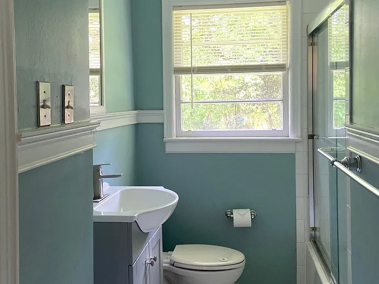 2502 Woodridge Dr — Photo 12