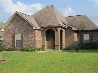 40495 Cross Ridge Ave, Gonzales, LA 70737