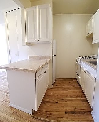 5th image of 333 E 95th St APT 2D