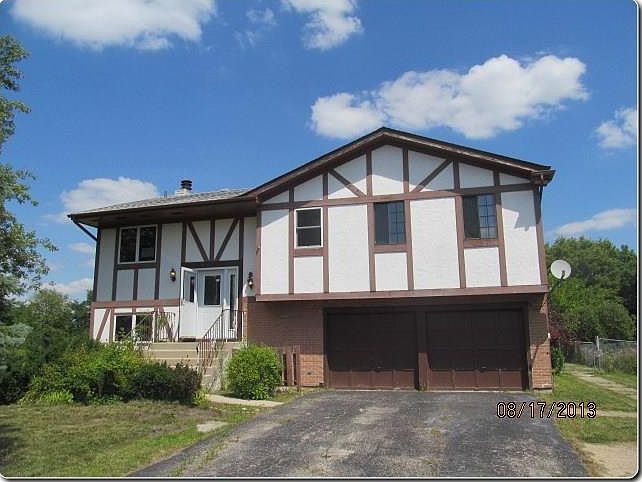 1st image of 4291 Woodlake Dr