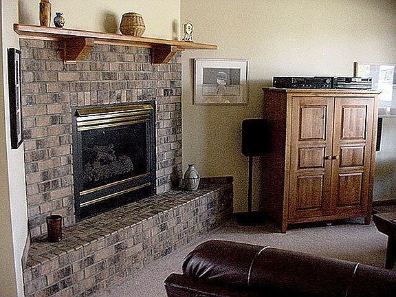 Cozy Fireplace, Yeh!!