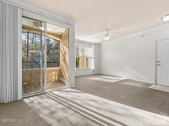 4th image of 8539 GATE Parkway W #1626