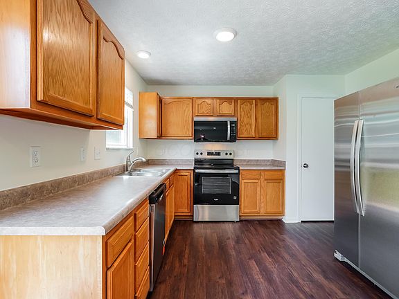5th image of 8245 Crete Ln