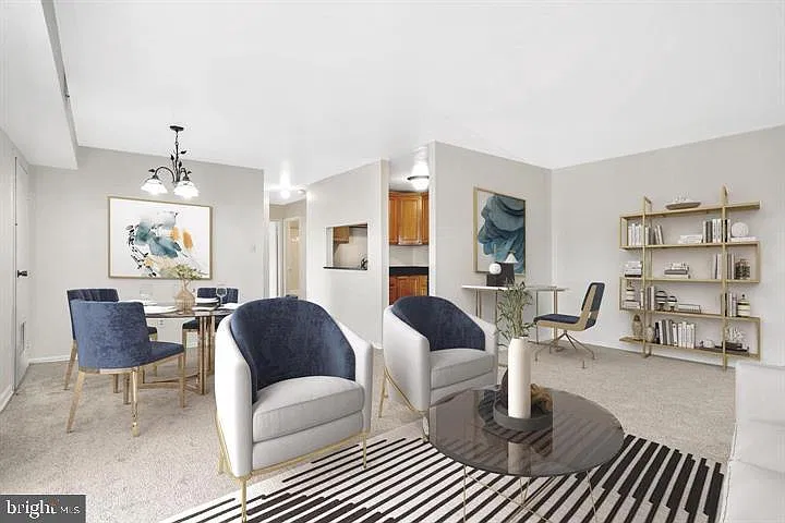 2 bed, 1.0 bath, 950 sqft, $1,745 — Photo 4
