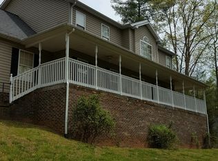 128 Cross Creek Dr, Marion, NC 28752