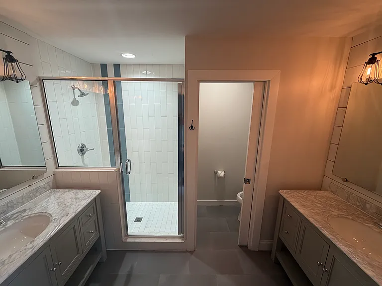 3270 Glasco Dr — Photo 7