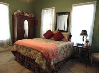 1222 N Avenue G, Shiner, TX 77984