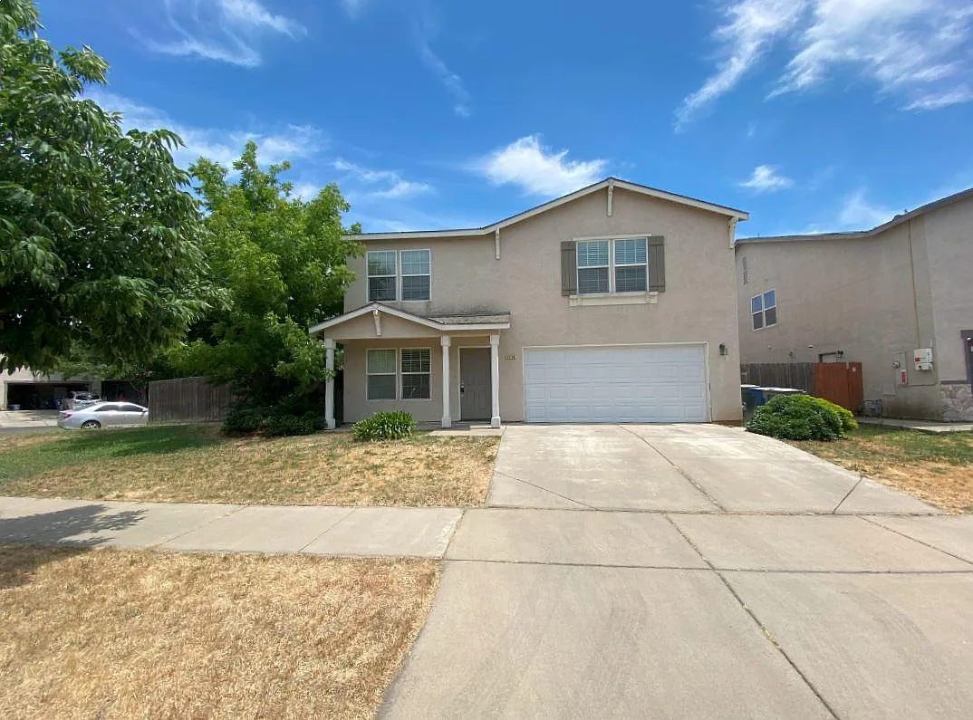 1114 Pinnacle Dr photo 1