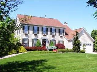 135 Preakness Dr, Mount Laurel, NJ 08054