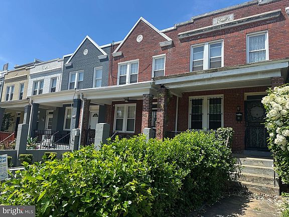 3rd image of 760 19th St NE