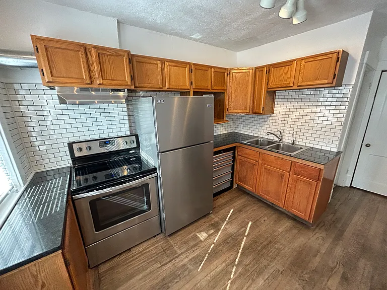 522 S 33rd St #534 — Photo 9