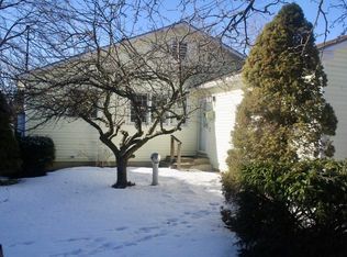 115 Foster St, Burlington, VT 05401