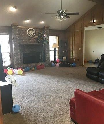3rd image of 4224 Emerson Ct
