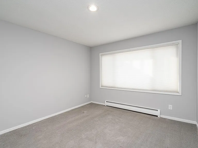 Merriam Park Apartments — Photo 24