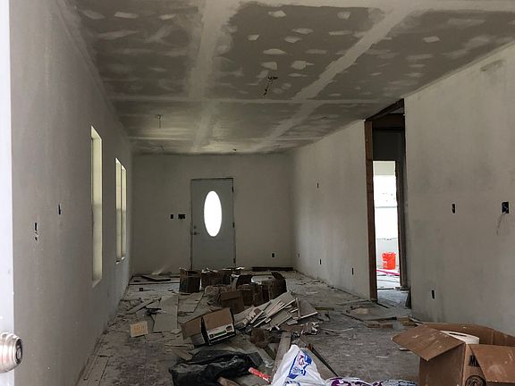 4th image of 3305 Rosalie St