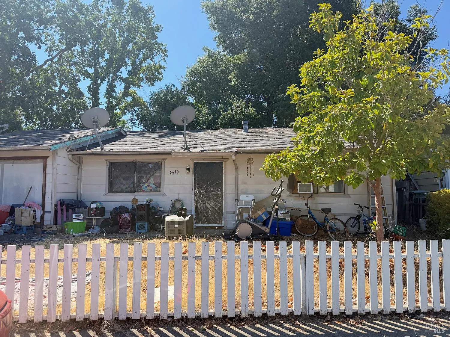 6610 Oak Leaf Court photo 1