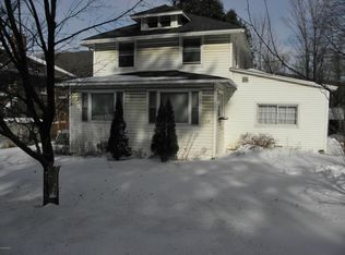 115 W Main St, North Adams, MA 01247