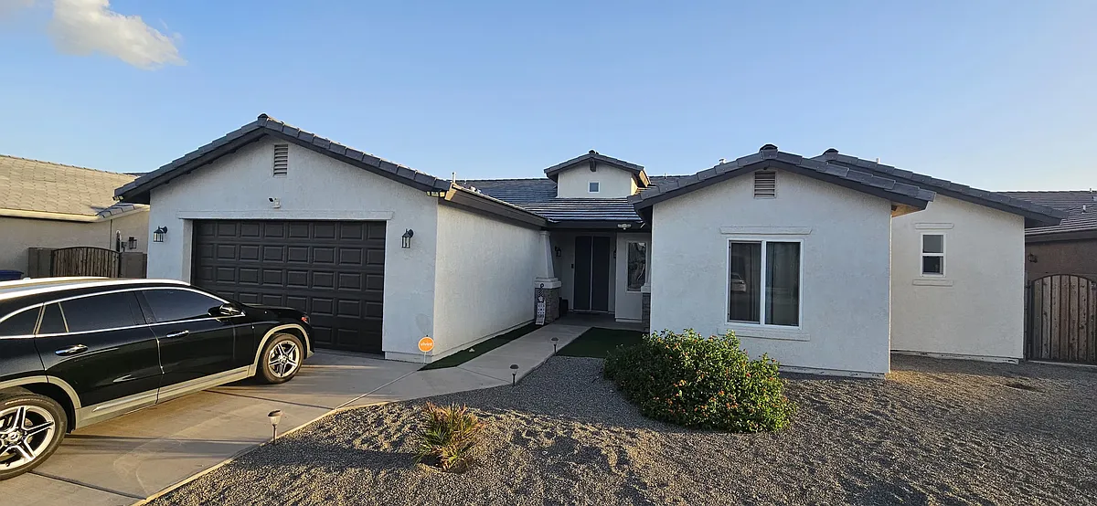 Building Photo - 3457 W 39th Ln