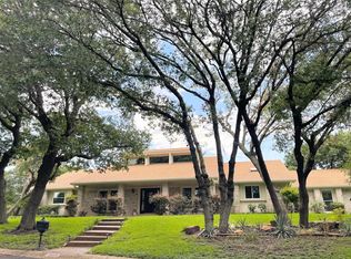 10019 Lost Oak Ridge Dr, Woodway, TX 76712