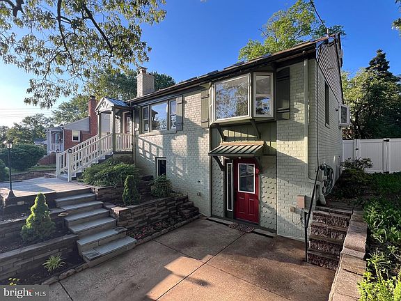 5th image of 8107 Chester St