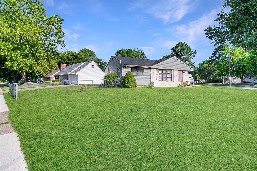 2300 Richland Dr, Des Moines, IA 50317 MLS 678148 Zillow