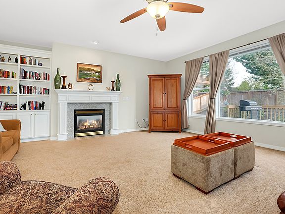 5th image of 3822 Broadmoor Dr NE