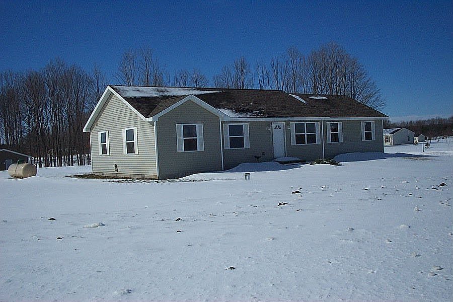 1st image of 101 S Wood Meadows Dr