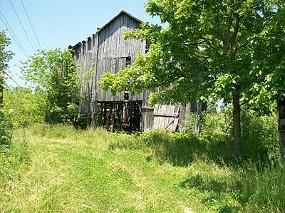 2nd image of 6950 N Us Highway 421 Bald Knob Court Rd #2