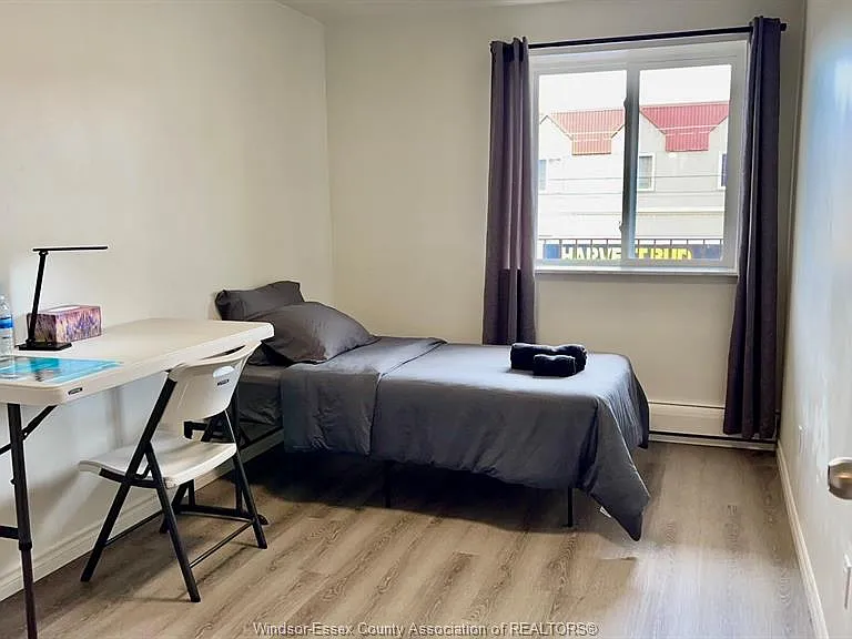 2136 Wyandotte St W #21 — Photo 10